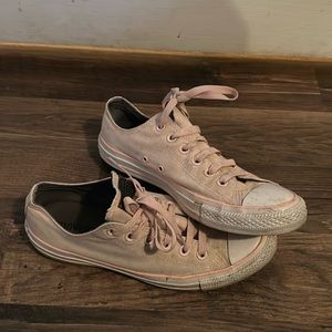 Women’s converse